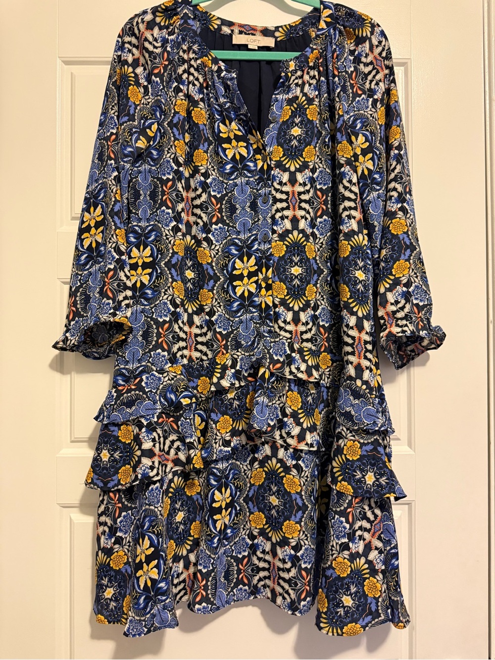LOFT Floral Tiered Ruffle Dress Size Medium Navy Blue Boho - Picture 3 of 5
